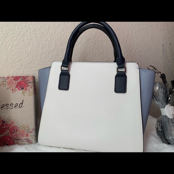 A Vittadini small satchel - Picture 2 of 11